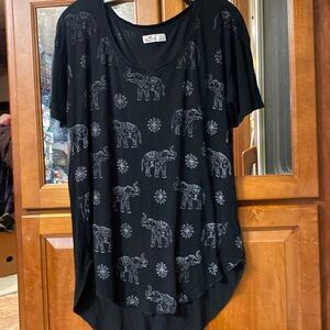 Hollister Elephant T-shirt